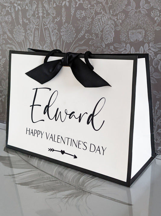 Valentines Gift Bag - Black Edge